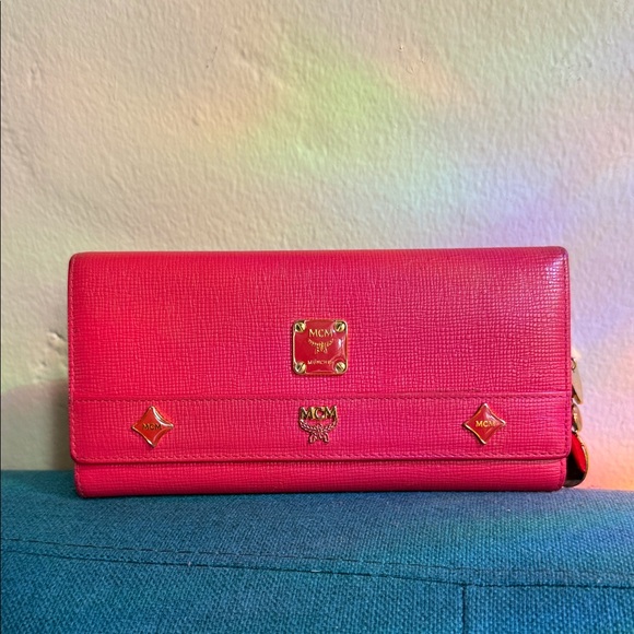 MCM trifold continental leather Princess wallet main image 5